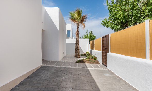 Obra nueva - Villa -
Los Alcázares