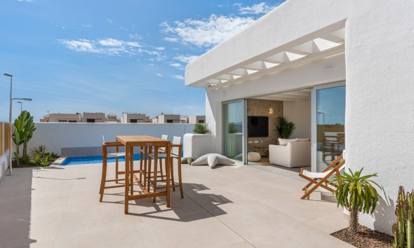 Obra nueva - Villa -
Los Alcázares