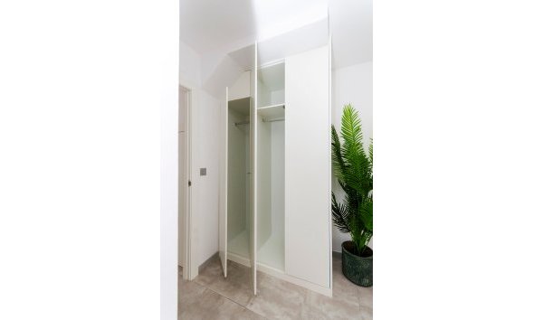 Obra nueva - Adosado -
Torrevieja