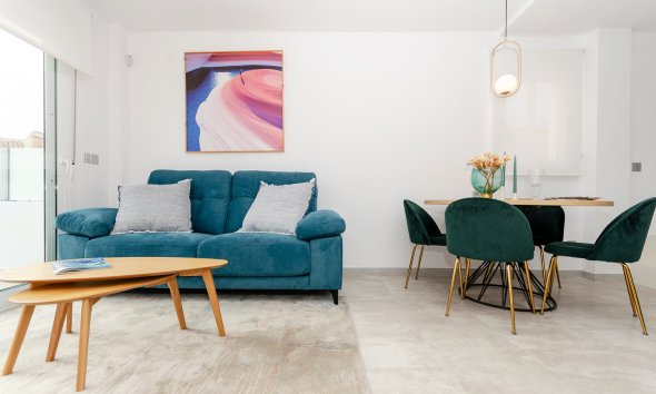 Obra nueva - Adosado -
Torrevieja
