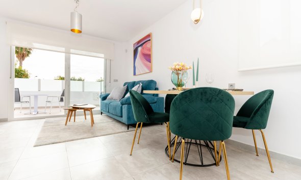 Obra nueva - Adosado -
Torrevieja