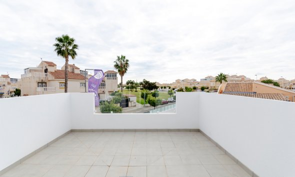 Obra nueva - Adosado -
Torrevieja