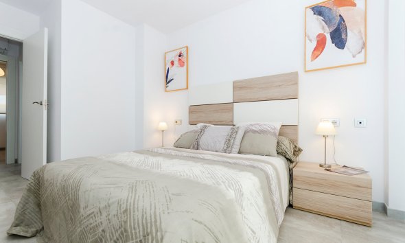 Obra nueva - Adosado -
Torrevieja