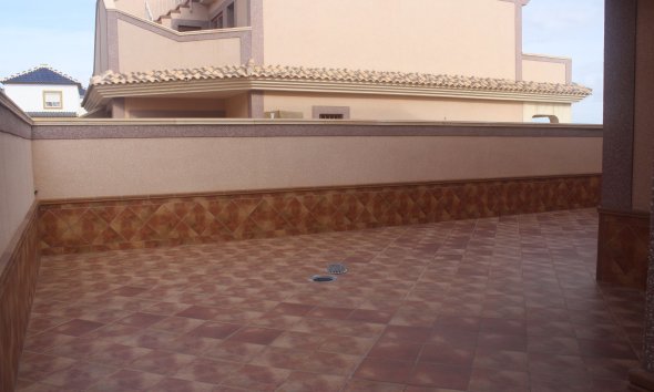 Obra nueva - Adosado -
Torrevieja