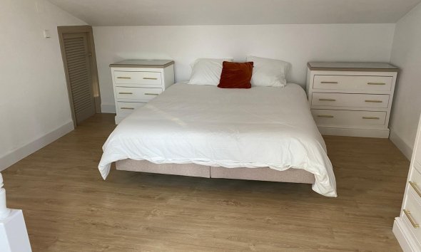 Reventa - Villa -
Orihuela Costa - Villa Martin