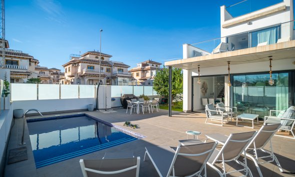 Reventa - Villa -
Orihuela Costa - Lomas De Cabo Roig
