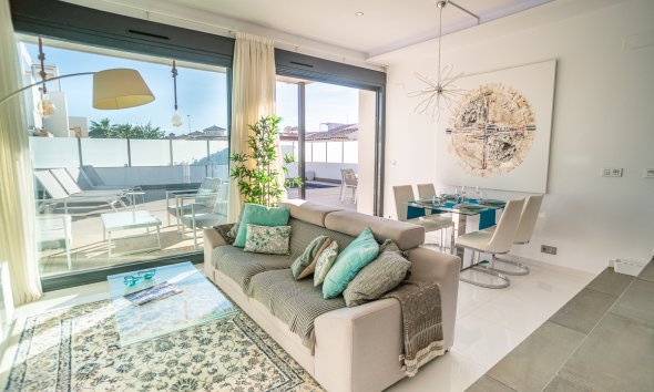 Reventa - Villa -
Orihuela Costa - Lomas De Cabo Roig