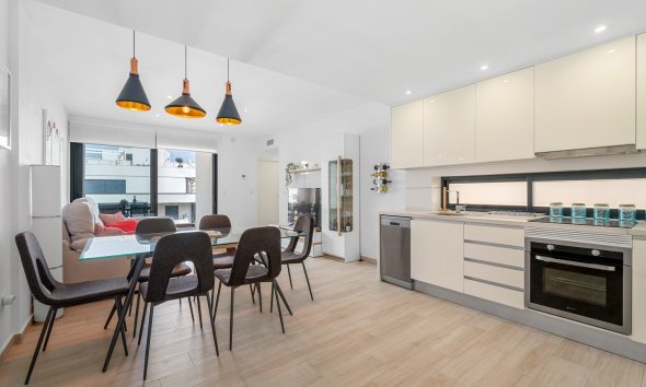 Resale - Apartment -
Orihuela Costa - Villamartín