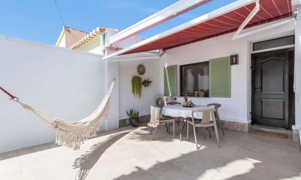 Reventa - Adosado -
Torrevieja - Torreta Florida