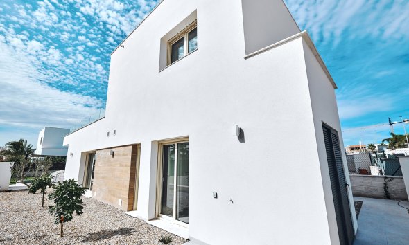 Nybyggeri - Villa -
Los Montesinos