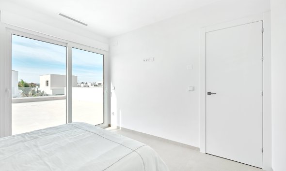 Nybyggeri - Villa -
Los Montesinos