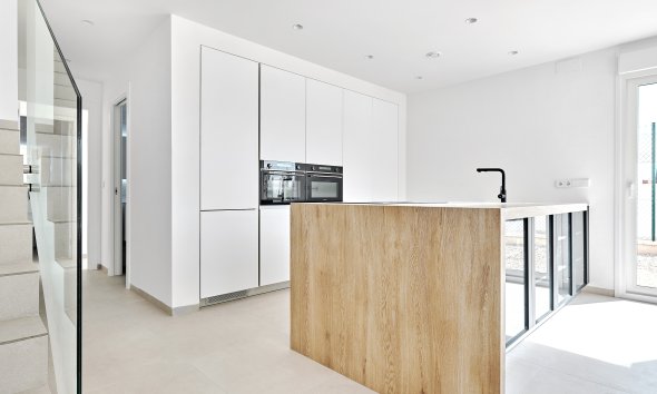 Nybyggeri - Villa -
Los Montesinos