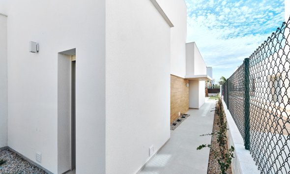 Nybyggeri - Villa -
Los Montesinos