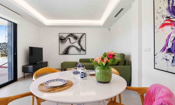 Obra nueva - Villa -
Rojales