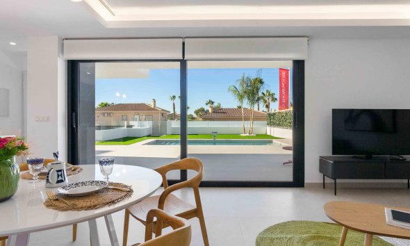 Obra nueva - Villa -
Rojales