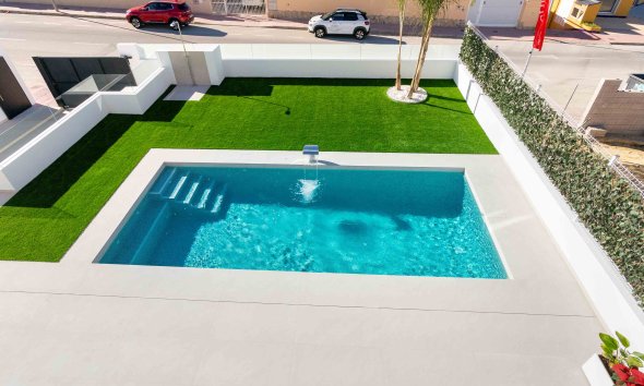 Obra nueva - Villa -
Rojales