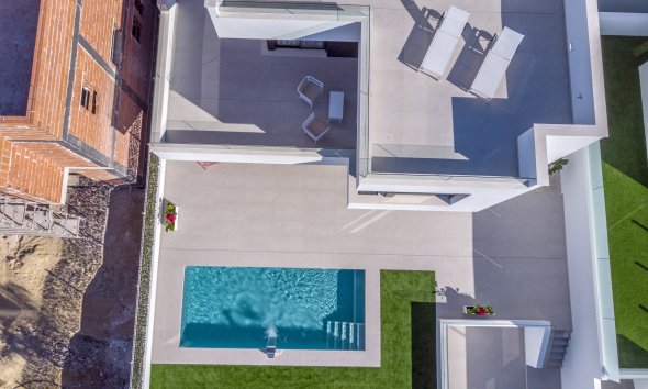 Obra nueva - Villa -
Rojales