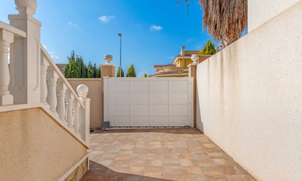 Resale - Villa -
Ciudad Quesada