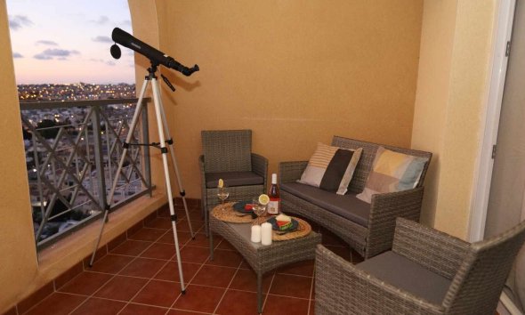 Reventa - Apartamento -
Torrevieja - Playa Los Locos