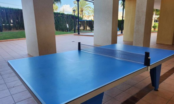 Reventa - Apartamento -
Torrevieja - Playa Los Locos