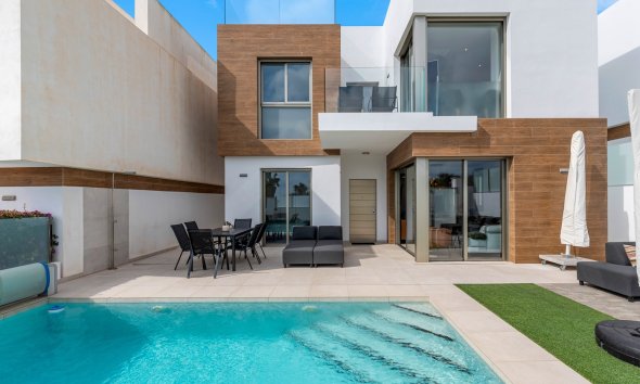 Reventa - Villa -
Orihuela Costa - Villamartín