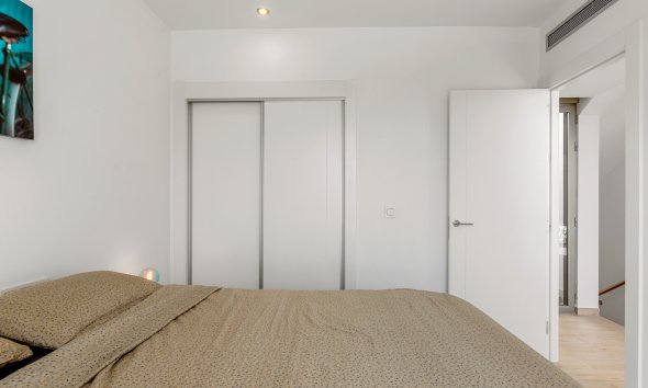 Reventa - Villa -
Orihuela Costa - Villamartín
