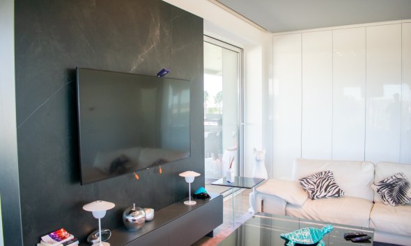 Reventa - Apartamento -
Orihuela Costa - Las Colinas golf