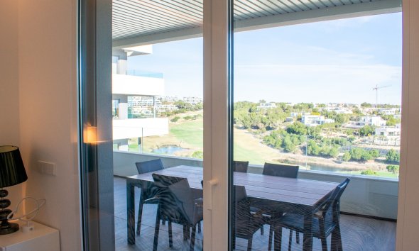 Reventa - Apartamento -
Orihuela Costa - Las Colinas golf