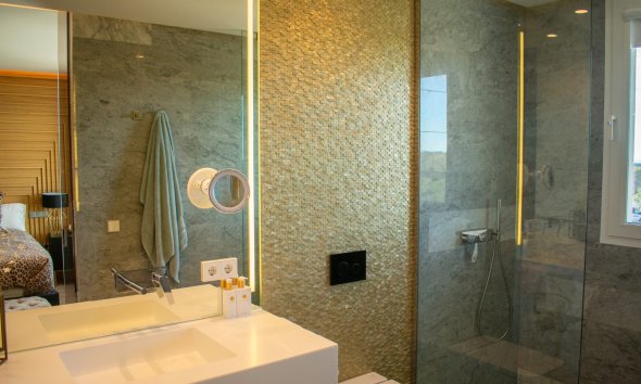 Reventa - Apartamento -
Orihuela Costa - Las Colinas golf