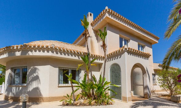 Reventa - Villa -
Orihuela Costa - Cabo Roig