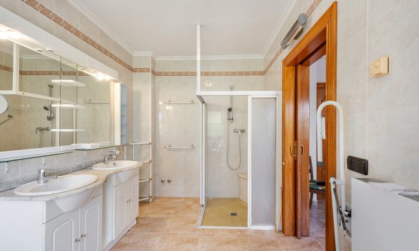 Reventa - Villa -
Orihuela Costa - Cabo Roig