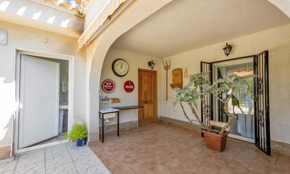 Reventa - Villa -
Orihuela Costa - Cabo Roig