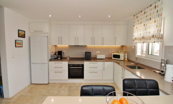 Reventa - Villa -
Villamartín - Los Dolses