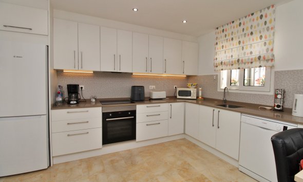 Reventa - Villa -
Villamartín - Los Dolses