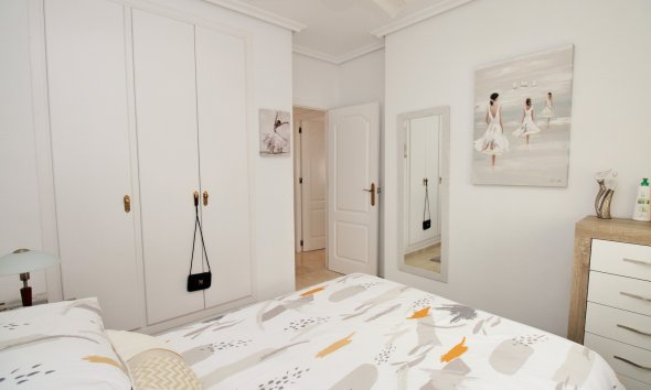 Reventa - Villa -
Villamartín - Los Dolses