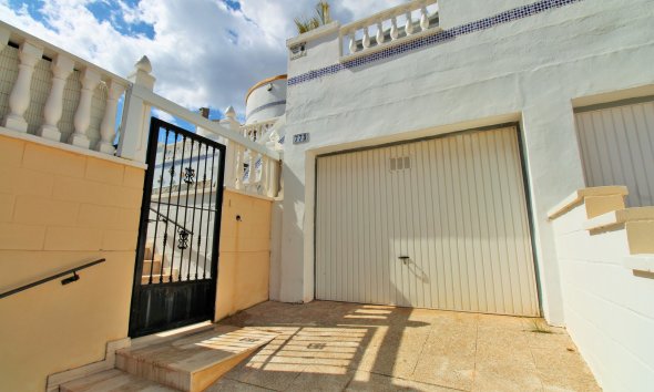 Reventa - Villa -
Villamartín - Los Dolses