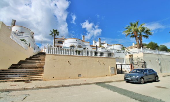 Reventa - Villa -
Villamartín - Los Dolses
