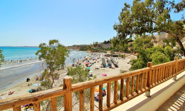 Reventa - Villa -
Villamartín - Los Dolses