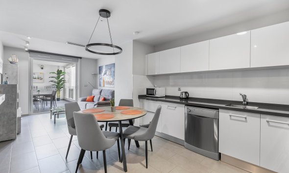 Reventa - Apartamento -
La Mata - Playa