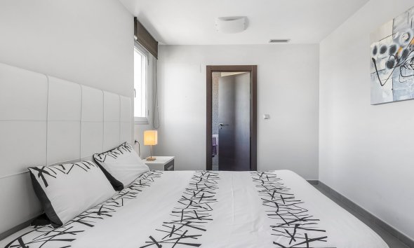 Reventa - Apartamento -
La Mata - Playa