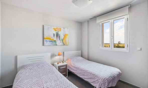 Reventa - Apartamento -
La Mata - Playa