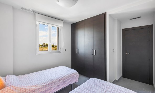 Reventa - Apartamento -
La Mata - Playa