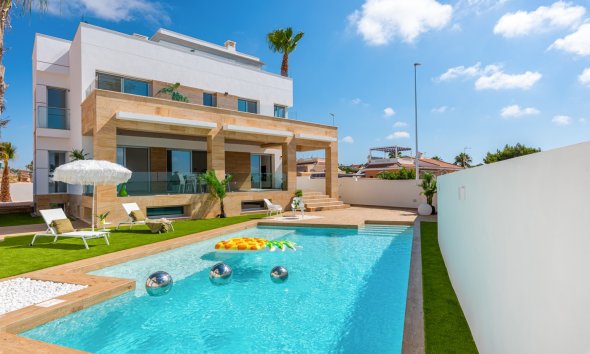 Obra nueva - Villa -
Ciudad Quesada