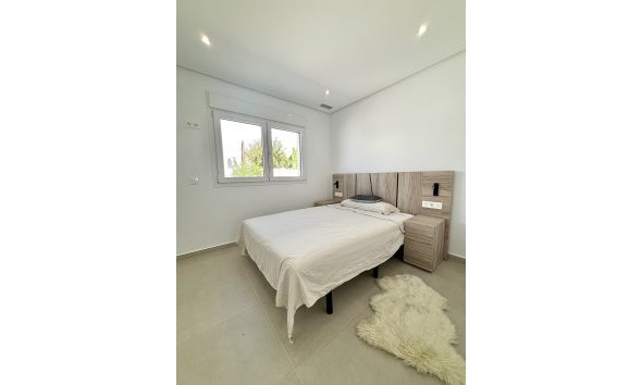 Obra nueva - Villa -
Benijofar