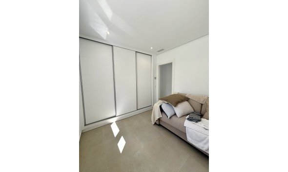 Obra nueva - Villa -
Benijofar