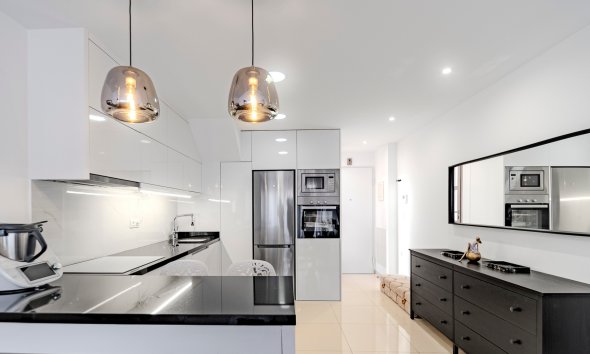 Resale - Apartment -
Pilar de la Horadada - Mil Palmeras
