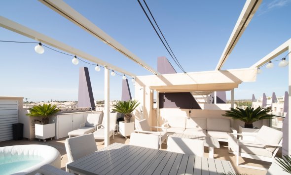Resale - Apartment -
Pilar de la Horadada - Mil Palmeras