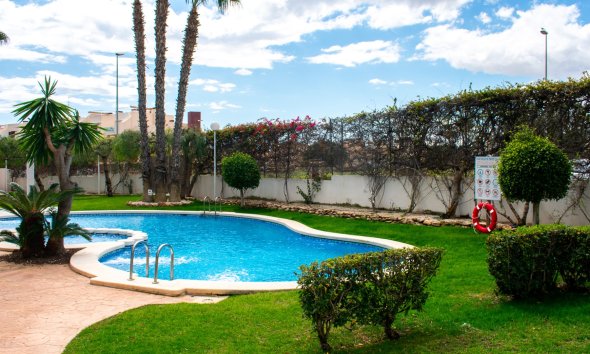 Reventa - Apartamento -
Orihuela Costa - Playa Flamenca