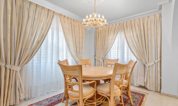 Resale - Villa -
Ciudad Quesada