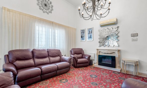 Resale - Villa -
Ciudad Quesada